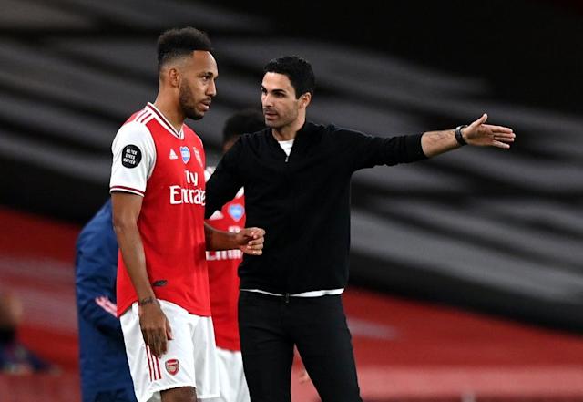 Arsenal fritar Pierre-Emerick Aubameyang fra posten